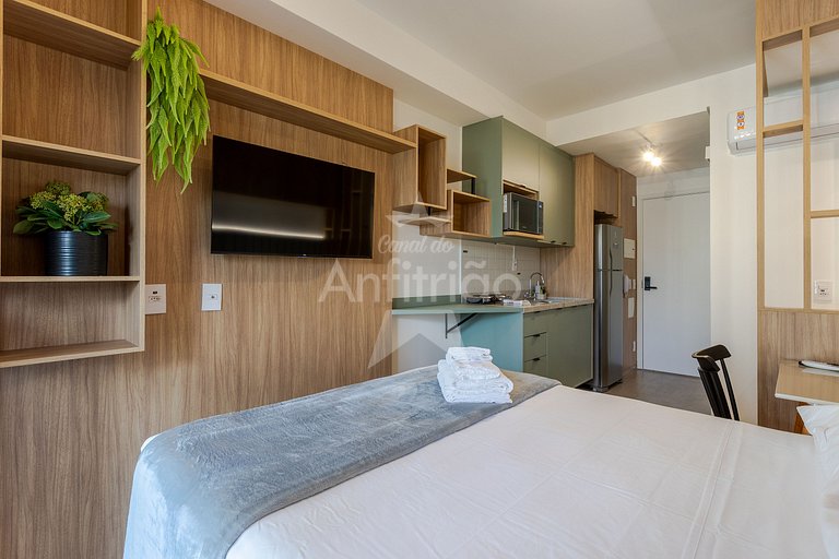 Studio na Liberdade com piscina, A/C e cowoking