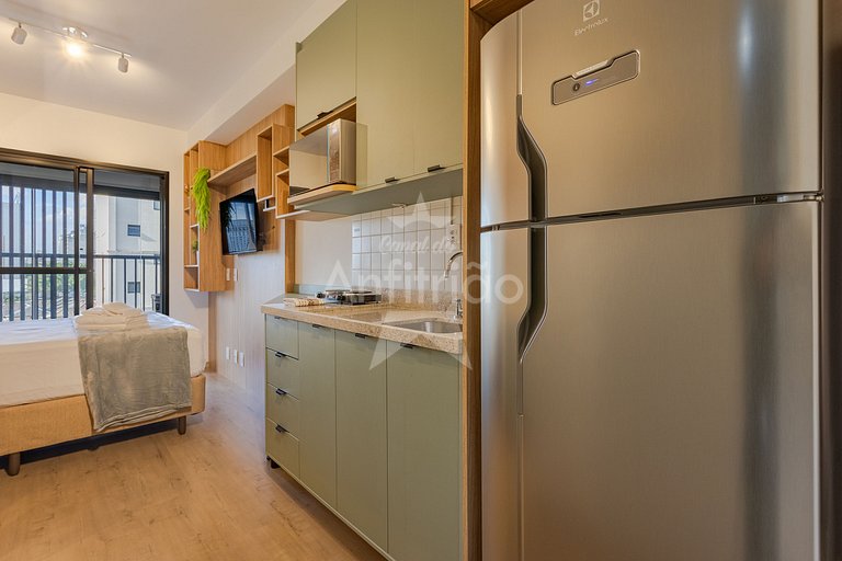 Studio na Liberdade com piscina, A/C e cowoking