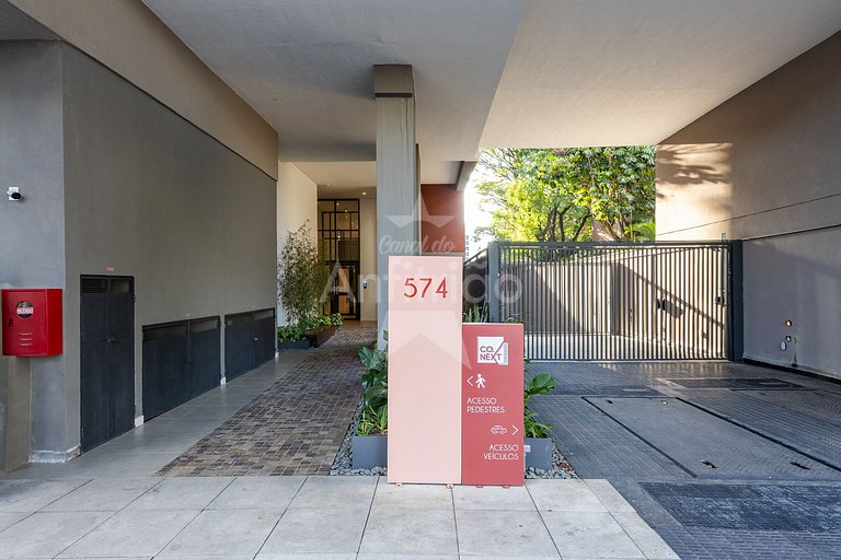 Studio na Liberdade com piscina, A/C e cowoking