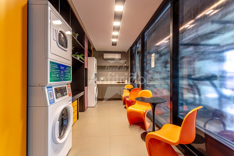 Studio Aurora perto de tudo com A/C + garagem