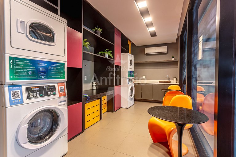 Studio Aurora perto de tudo com A/C + garagem