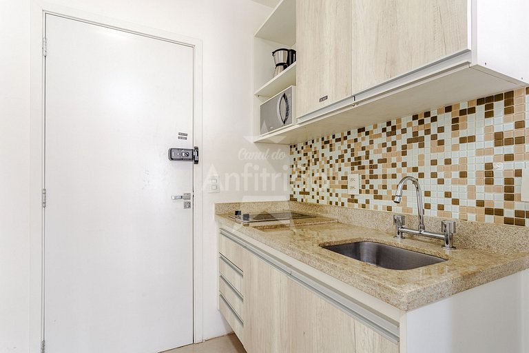 Studio Aurora c/ ar condicionado próx ao metrô