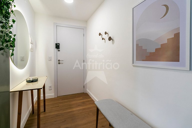 Studio 150 metros do Metrô Paraíso com ar condicionado