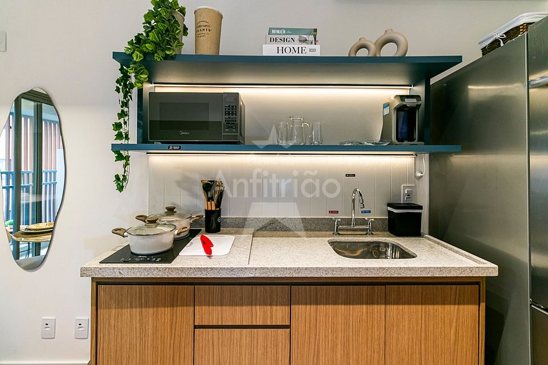 Studio 150 metros do Metrô Paraíso com ar condicionado