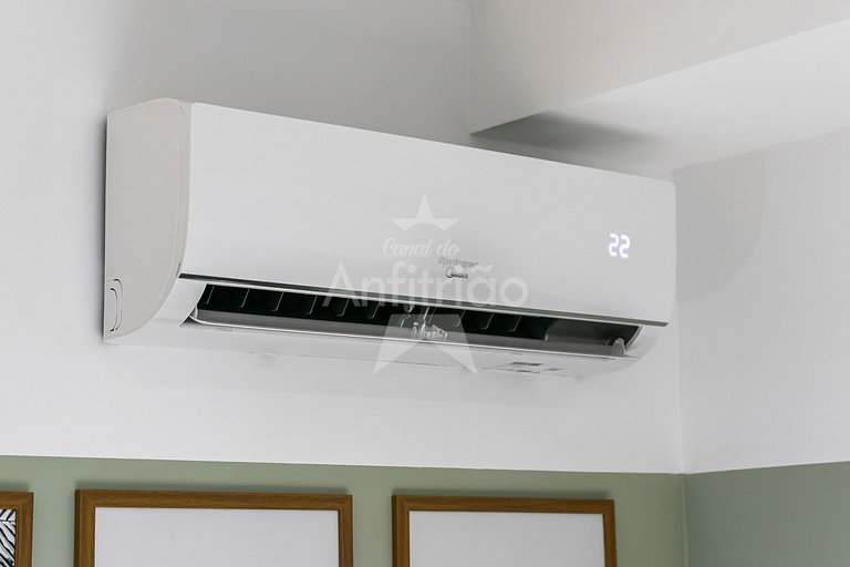 Studio 150 metros do Metrô Paraíso com ar condicionado