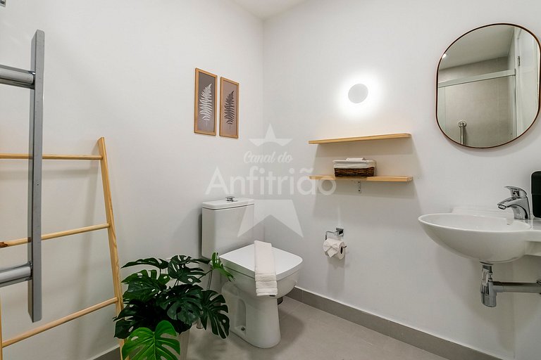 Studio 150 metros do Metrô Paraíso com ar condicionado