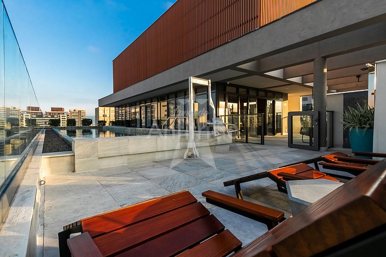 Studio 150 metros do Metrô Paraíso com ar condicionado