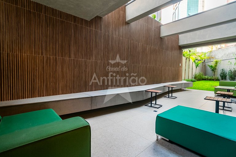 Studio 150 metros do Metrô Paraíso com ar condicionado