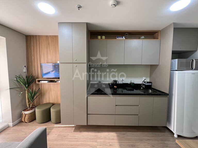 Apê verdin 4º andar com A/C ao lado do Allianz