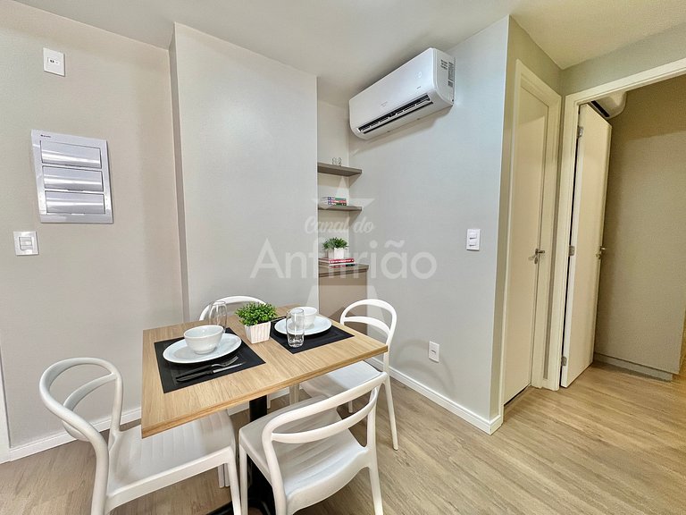 Apê 8º andar 300 m do Allianz + A/C + garagem