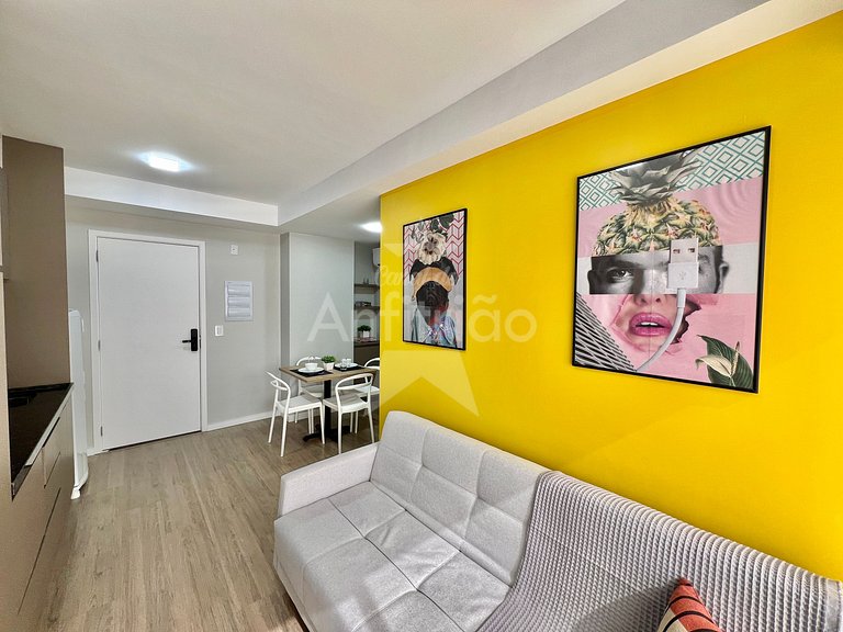 Apê Yellow 8º andar Allianz com ar e garagem