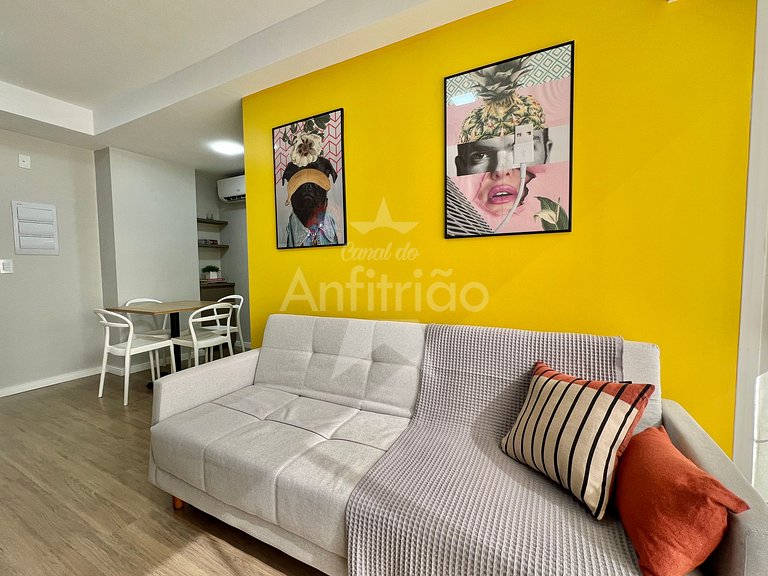 Apê Yellow 8º andar Allianz com ar e garagem