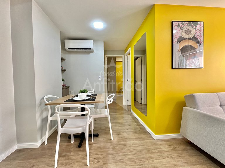 Apê Yellow 8º andar Allianz com ar e garagem