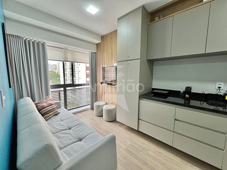 Apê azul 8º andar Allianz com ar e garagem