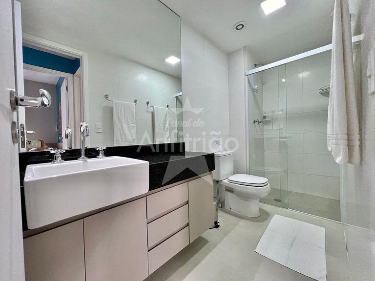 Apê azul 8º andar Allianz com ar e garagem