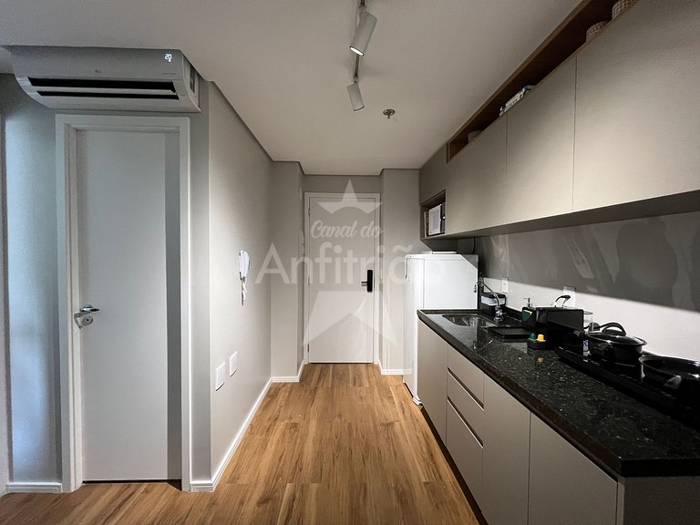 Apê lindinho com ar a 300 m do Allianz Parque