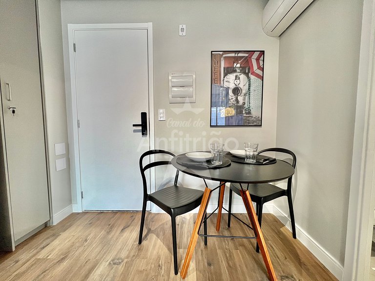 Apê Pink 6º andar com ar 500 m do Allianz Parque