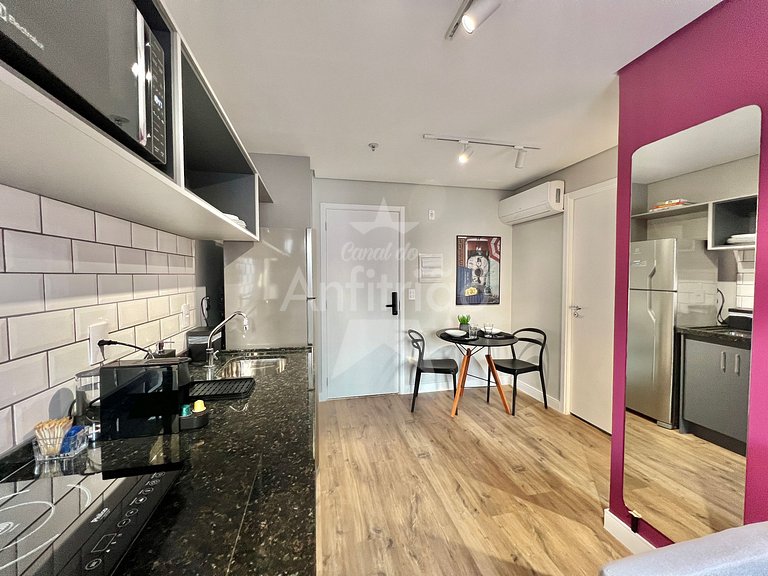 Apê Pink 6º andar com ar 500 m do Allianz Parque