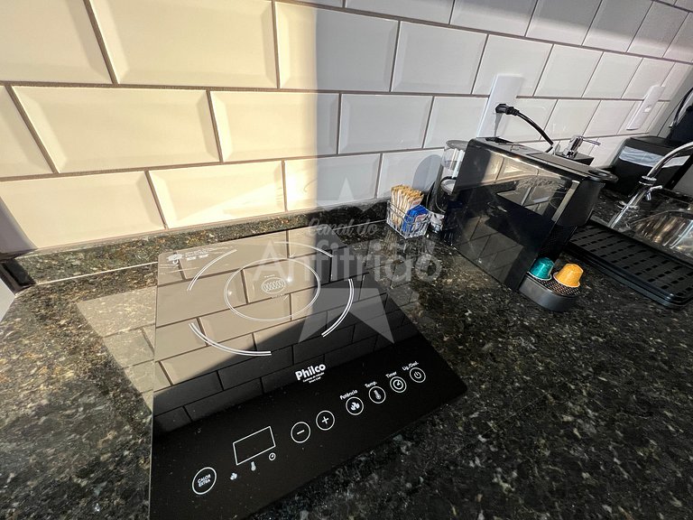 Apê Pink 6º andar com ar 500 m do Allianz Parque