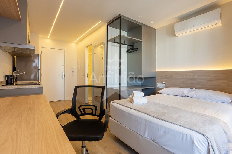 15º andar 300 metros do Allianz Parque com A/C