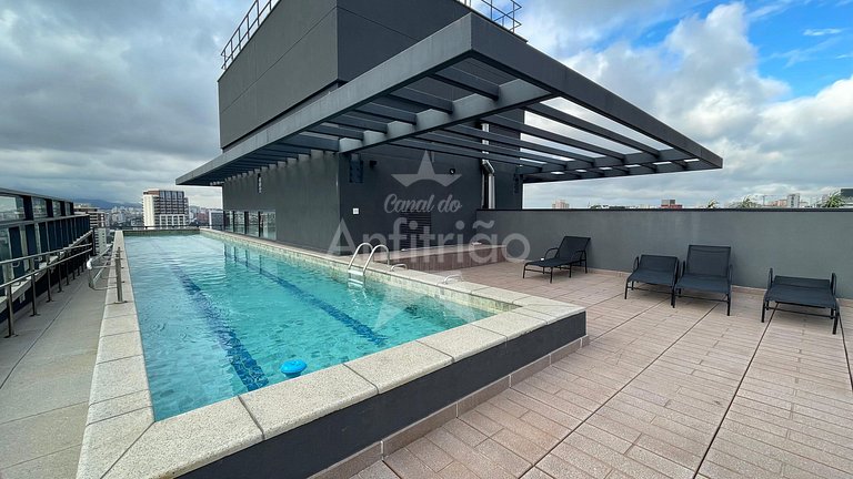 Apê azul 8º andar Allianz com ar e garagem