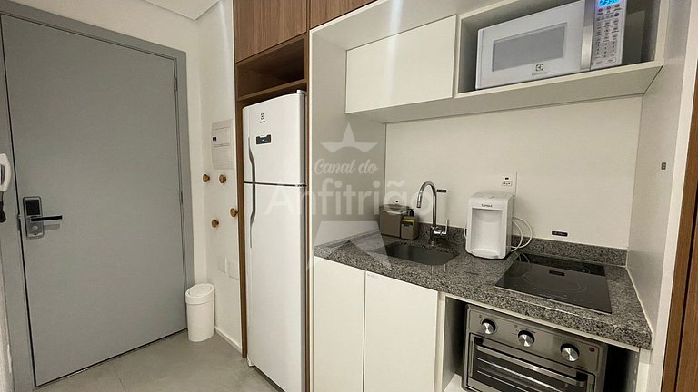 Studio Madá | 5 min do metrô + piscina e ar cond.