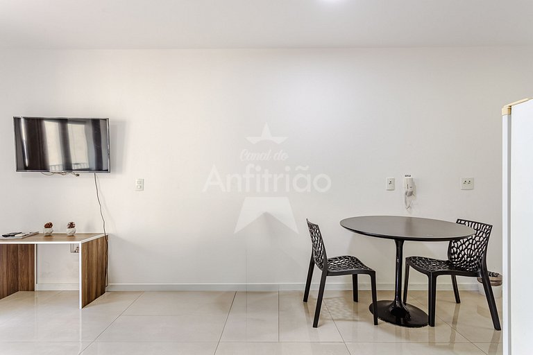 Studio Aurora com A/C próx ao metrô