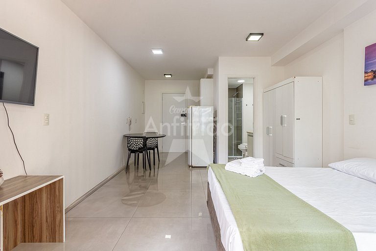 Studio Aurora com A/C próx ao metrô em 6x s/ juros