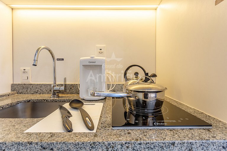Studio Madá | 5 min metrô + piscina e A/C | em 6x