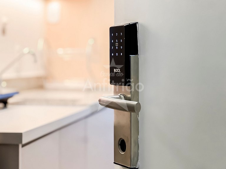 Apê no Brooklin com A/C, mega bem localizado