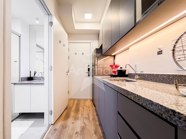 Apê no Brooklin com A/C, mega bem localizado