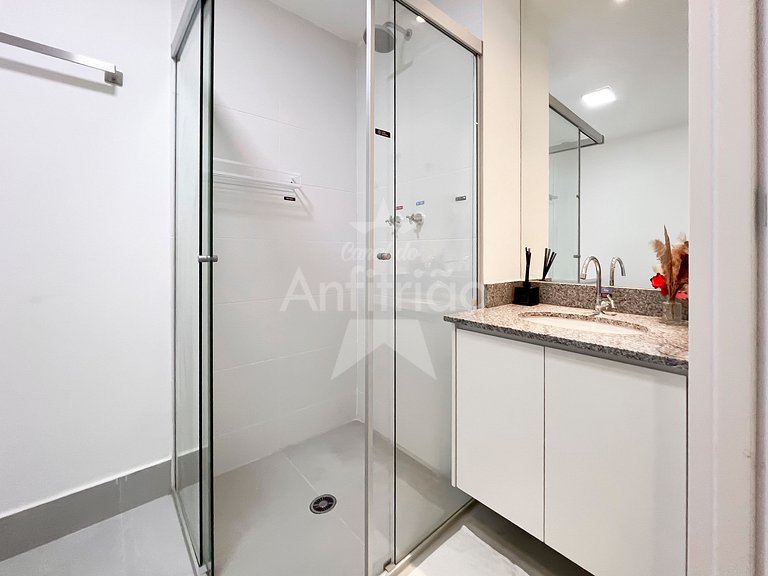 Apê no Brooklin com A/C, mega bem localizado