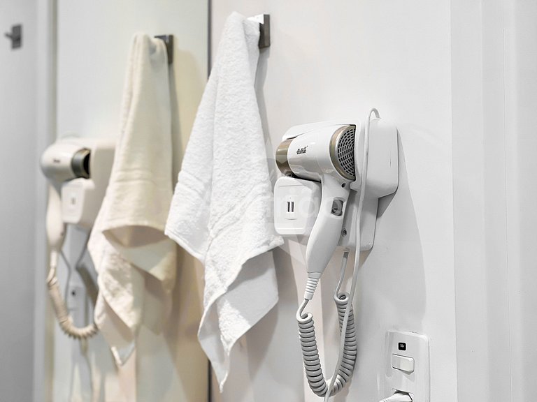 Apê no Brooklin com A/C, mega bem localizado