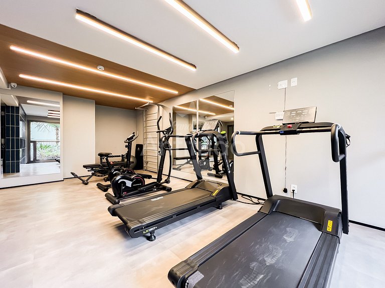 Apê no Brooklin com A/C, mega bem localizado