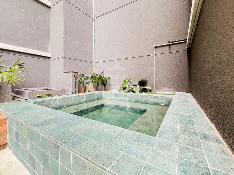 Apê no Brooklin com A/C, mega bem localizado