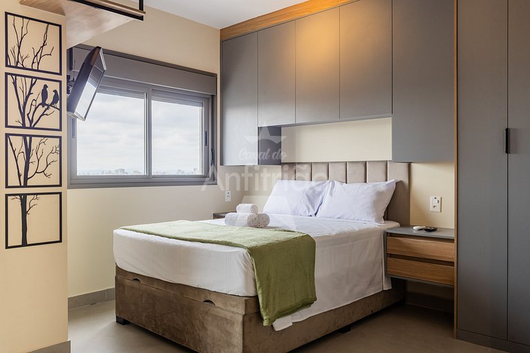 Vista do 25º andar com A/C a 100m do metrô!