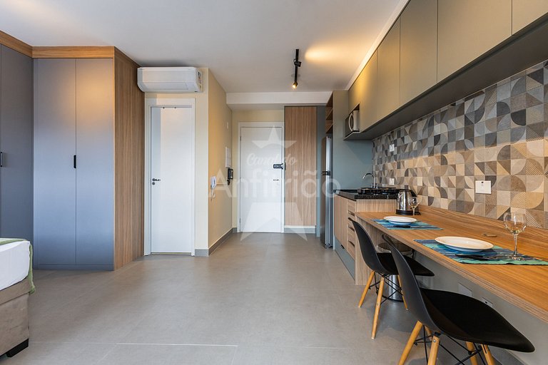 Vista do 25º andar com A/C a 100m do metrô!