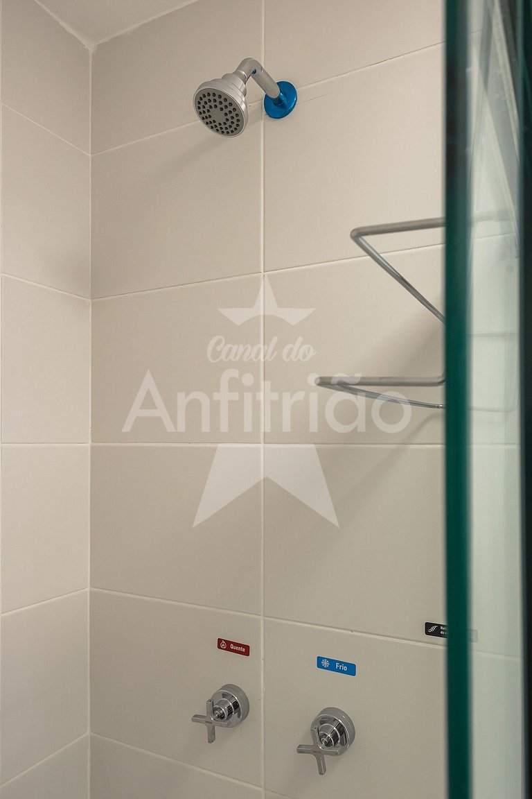 Vista do 25º andar com A/C a 100m do metrô!