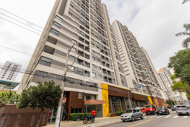 Vista do 25º andar com A/C a 100m do metrô!