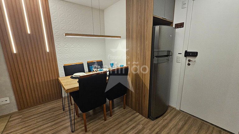 Apê Uau! a 150 m do Metrô com piscina e academia