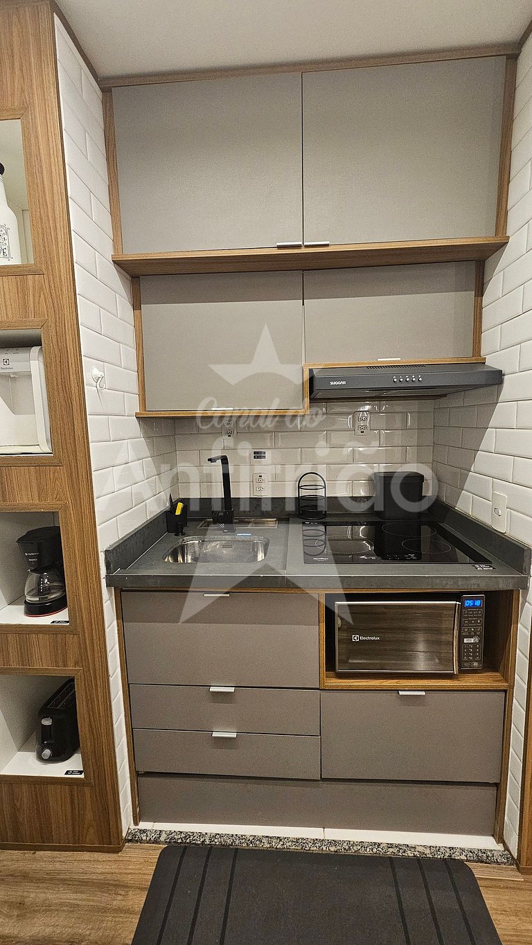 Apê Uau! a 150 m do Metrô com piscina e academia