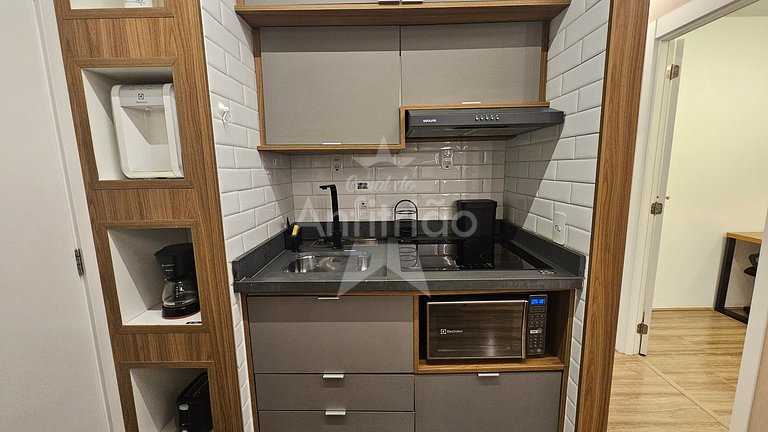 Apê Uau! a 150 m do Metrô com piscina e academia