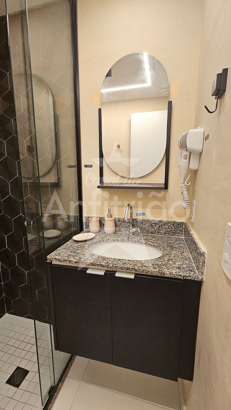 Apê Uau! a 150 m do Metrô com piscina e academia