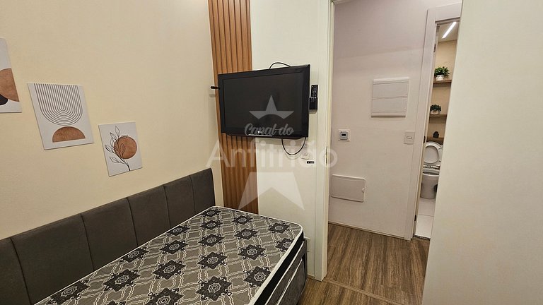 Apê Uau! a 150 m do Metrô com piscina e academia