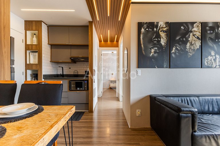 Apê Uau! a 150 m do Metrô com piscina e academia