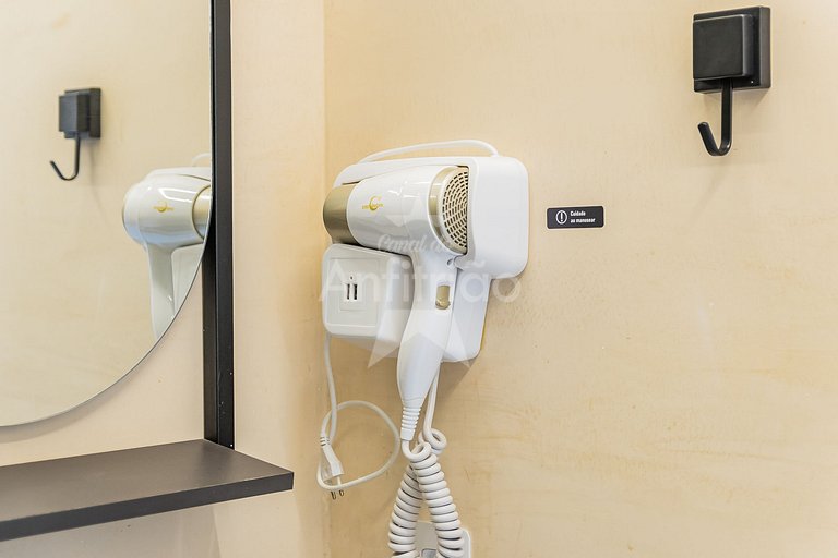 Apê Uau! a 150 m do Metrô com piscina e academia