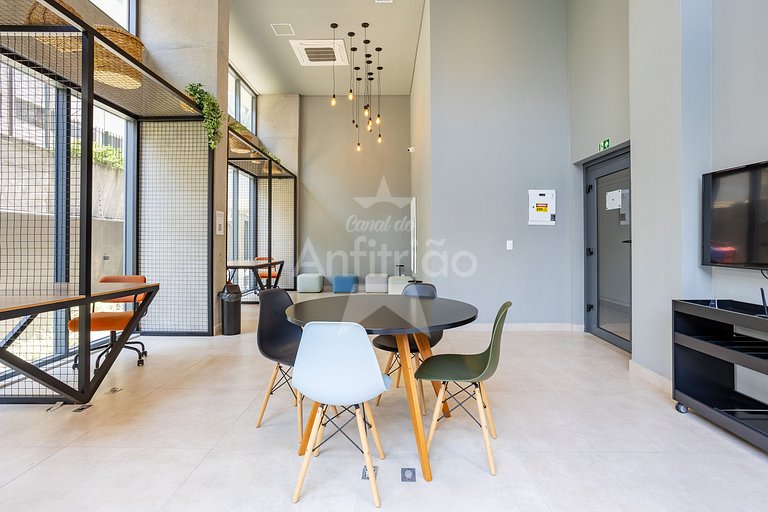 Arraso de apê na Frei Caneca com ar condicionado