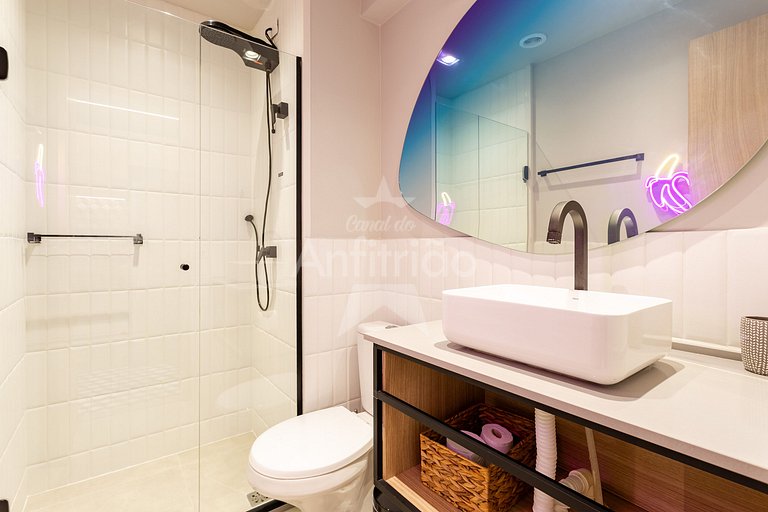 Arraso de apê na Frei Caneca com ar condicionado