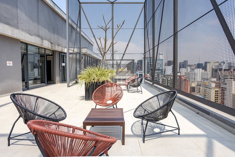 Arraso de apê na Frei Caneca com ar condicionado