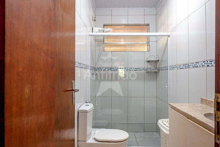 Sítio família e amigos com piscina e churrasqueira